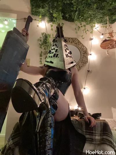 Amber the Valkyrie - Pyramid Head nude cosplay leaked 132800