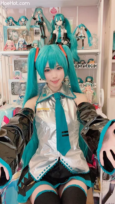 Kururun Kurasaka - Hatsune Miku nude cosplay leaked 53075