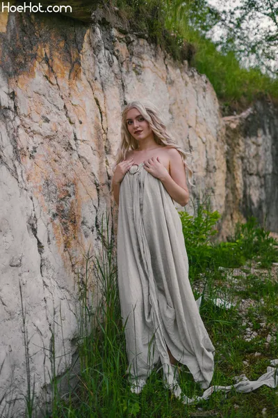 Little Wicked - Daenerys nude cosplay leaked 229927