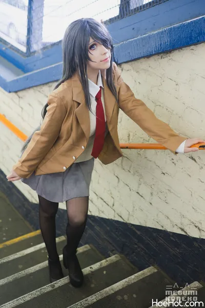 Megumi Koneko - Mai Sakurajima School Uniform nude cosplay leaked 587728