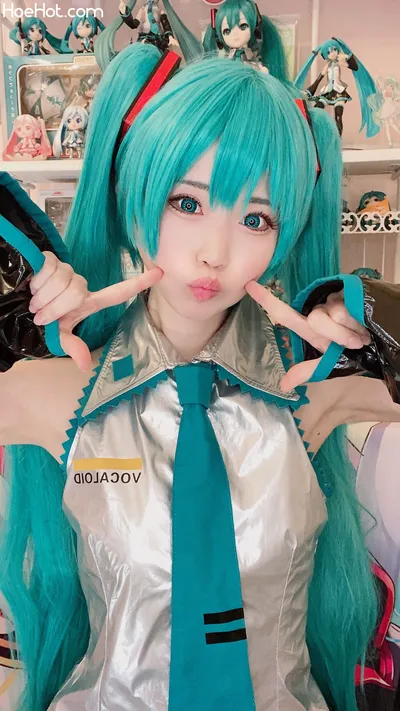 Kururun Kurasaka - Hatsune Miku nude cosplay leaked 53073