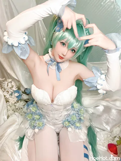 星之迟迟 初音未来粉蝶花精灵 Small nude cosplay leaked 31523