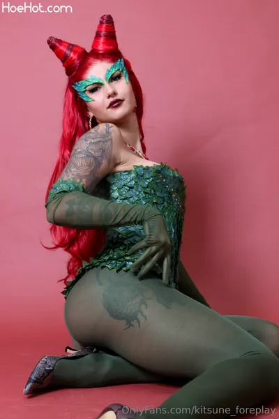 kitsune_foreplay Poison Ivy nude cosplay leaked 148697