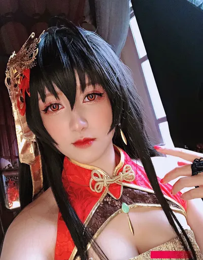 Xiaoying - Taihou nude cosplay leaked 18357