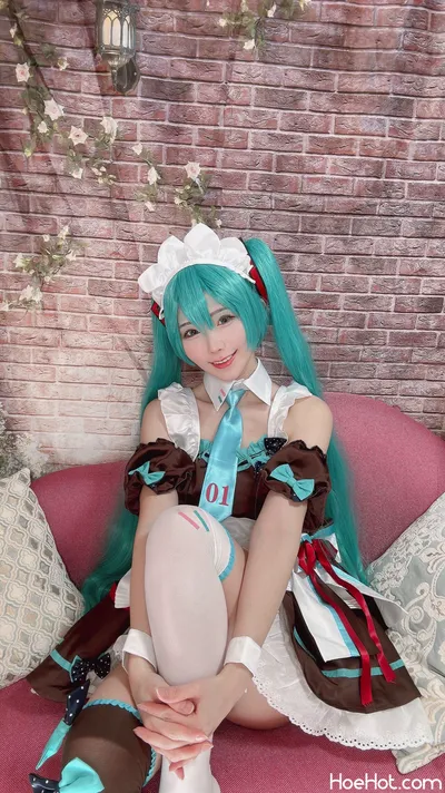 Kururun Kurasaka - Maid Miku nude cosplay leaked 47437