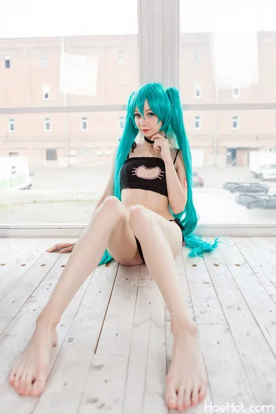 Penkarui - Miku Lingerie nude cosplay leaked 465057