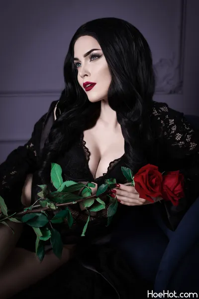 Sladkoslava - Morticia nude cosplay leaked 285057