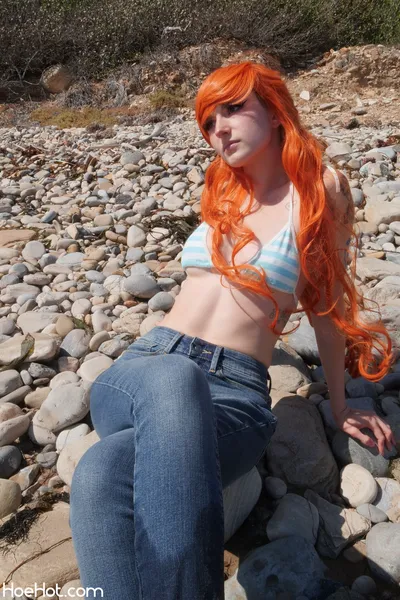 Busy B - Nami nude cosplay leaked 304509