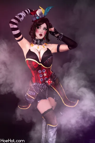 Tina Kinz - Moxxi nude cosplay leaked 380661