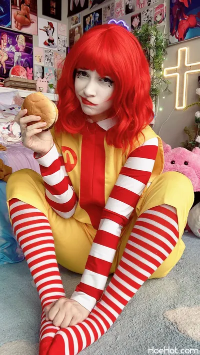 Indigo White - Ronald McDonald nude cosplay leaked 259561