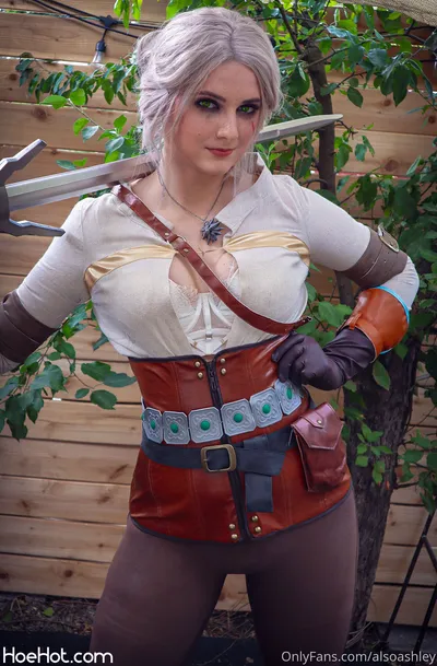 Ashley Barron - Ciri nude cosplay leaked 234500