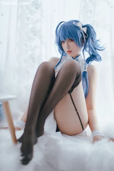 轩萧学姐 -圣路易斯旗袍 nude cosplay leaked 360215