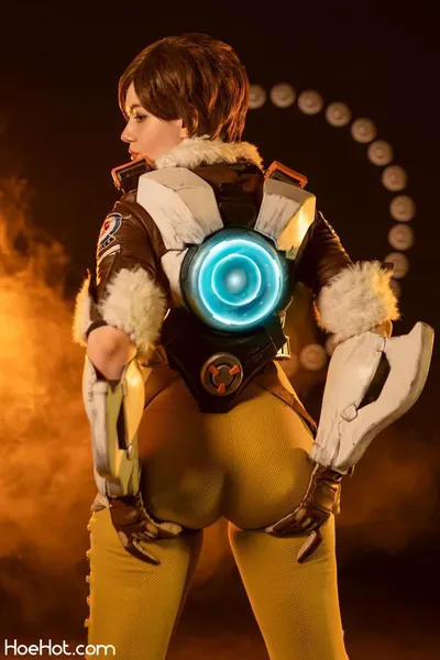 Alina Becker - Tracer nude cosplay leaked 608652