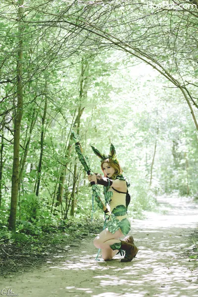 Luxlo - Leafeon nude cosplay leaked 611600