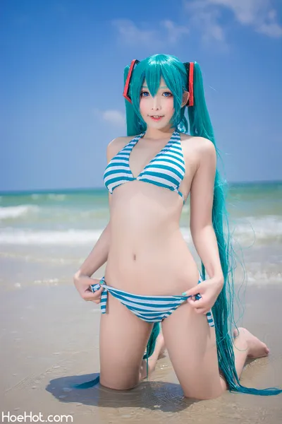 Lightcos - Miku Bikini nude cosplay leaked 323651