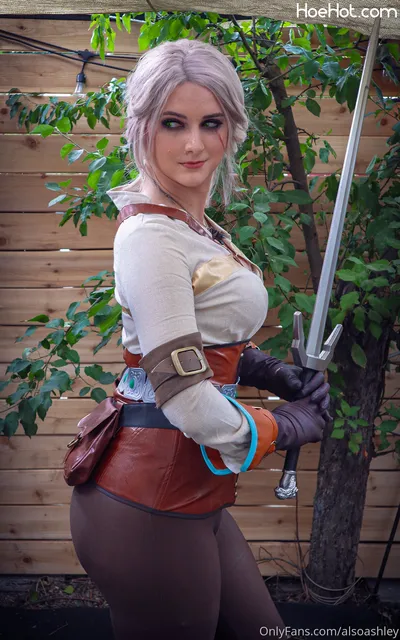 Ashley Barron - Ciri nude cosplay leaked 234507