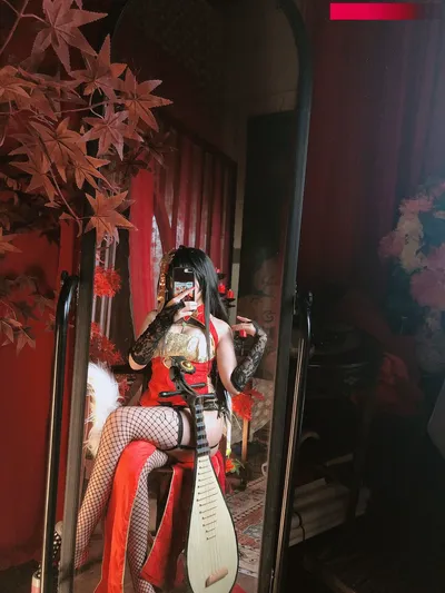 Xiaoying - Taihou nude cosplay leaked 18360