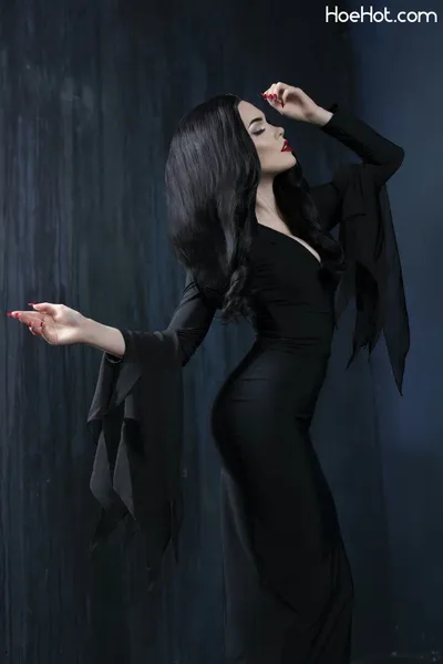 Sladkoslava - Morticia's profile image