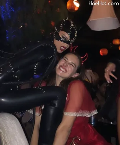 Bella Hadid Catwoman nude cosplay leaked 335451