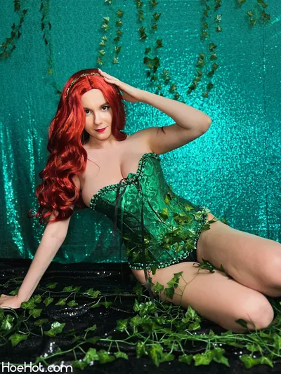 Yellz0 - Poison Ivy nude cosplay leaked 107877