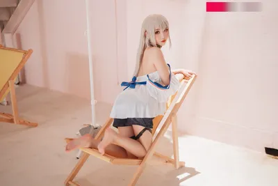 面饼仙儿 - 斯卡蒂泳装 nude cosplay leaked 9591