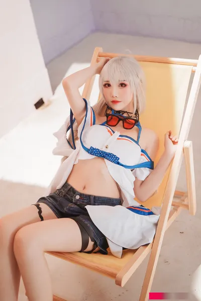 面饼仙儿 - 斯卡蒂泳装 nude cosplay leaked 9587