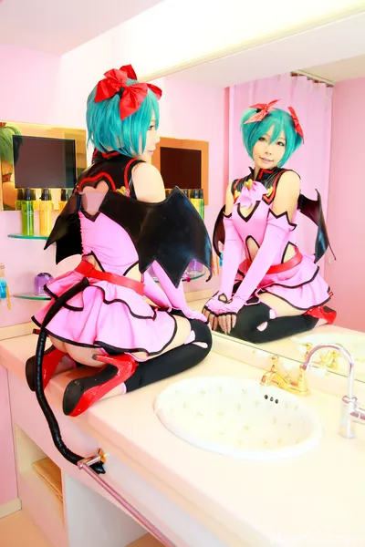 Hatsune Miku nude cosplay leaked 438439