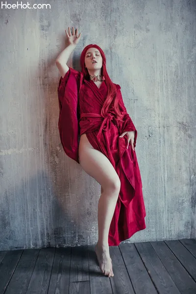 Lada Lyumos - Game of Thrones. Melisandre nude cosplay leaked 504132