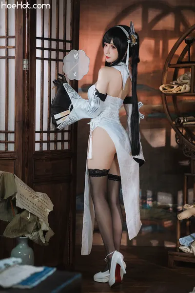 焖焖碳 碧蓝航线 鎮海 白黑礼服 nude cosplay leaked 161550