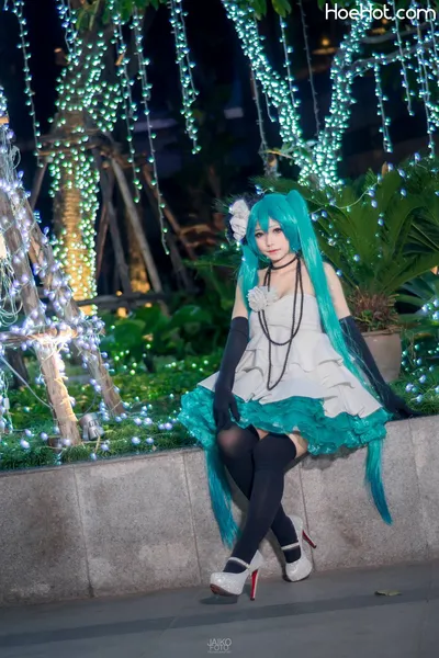 Light Cosplay - Hatsune Miku nude cosplay leaked 226821