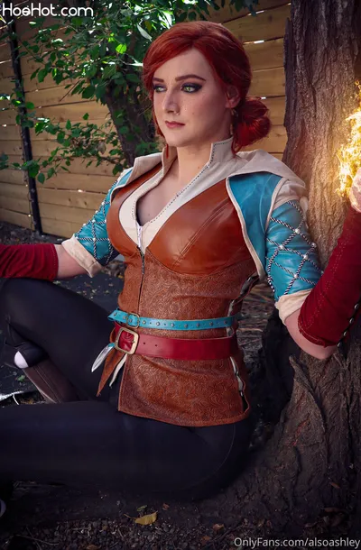 Ashley Barron - Triss Merigold nude cosplay leaked 232987