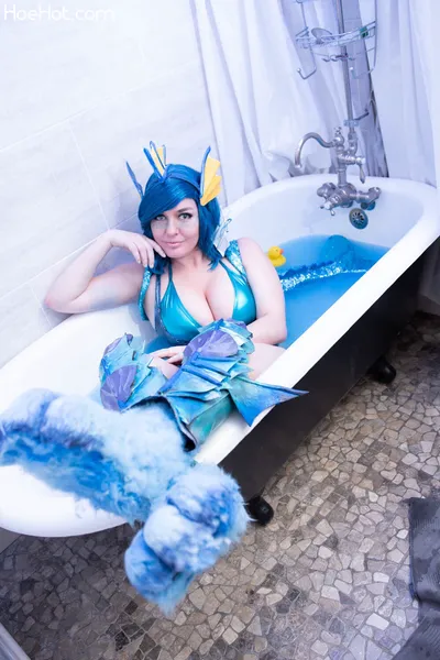 Lisa Lou - Vaporeon nude cosplay leaked 252846