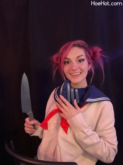 Busy B - Himiko Toga nude cosplay leaked 288995