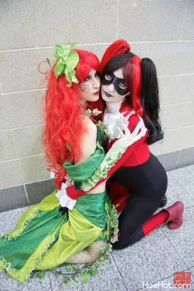 Cosmic Kitty and Mojo Jones - Harley Quinn and Poison Ivy (Batman) nude cosplay leaked 602145