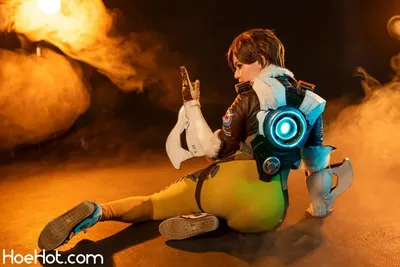 Alina Becker - Tracer nude cosplay leaked 608648