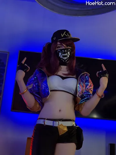 Sneaky - KDA Akali nude cosplay leaked 590316