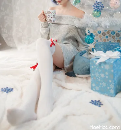 Akariia - Rem XMAS nude cosplay leaked 297860