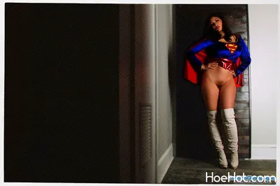 Carlotta Champagne Supergirl Cosplay nude cosplay leaked 373795