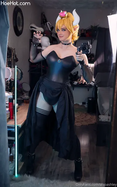 Ashley Barron - Bowsette nude cosplay leaked 227882