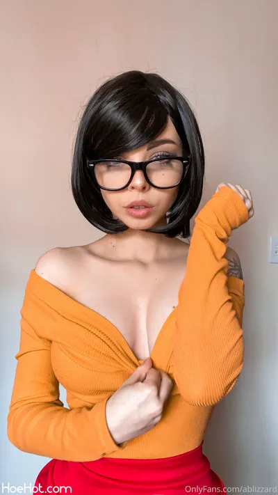 Amanda Welp - Velma nude cosplay leaked 262346