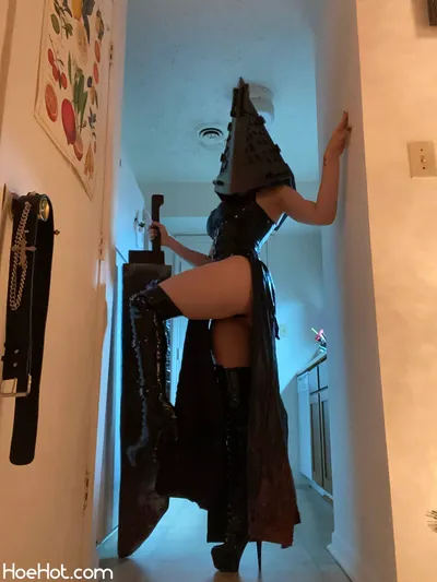 Amber the Valkyrie - Pyramid Head nude cosplay leaked 132799