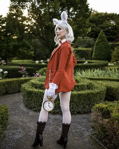 Luxlo - White Rabbit nude cosplay leaked 200917