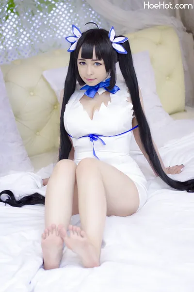 Yoshinobi - Hestia nude cosplay leaked 525973