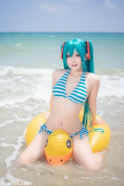 Lightcos - Miku Bikini nude cosplay leaked 323658