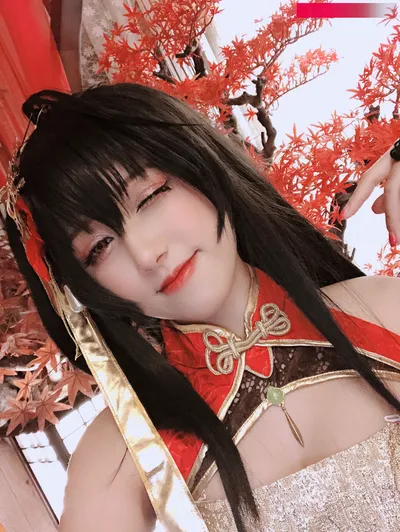 Xiaoying - Taihou nude cosplay leaked 18343