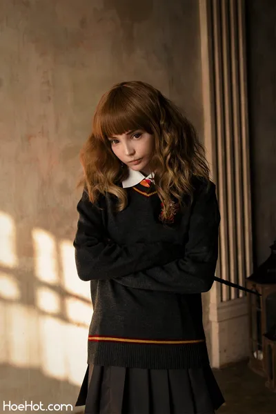 Rocksy Light — Hermione Granger [Harry Potter Series] nude cosplay leaked 491677