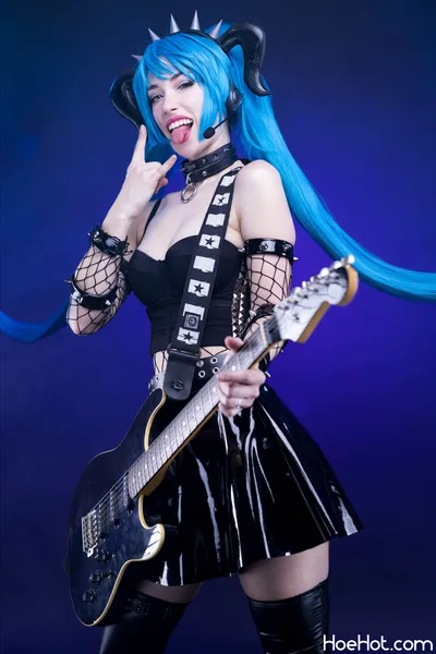 Morgan Le Foy - Punk Miku nude cosplay leaked 67829