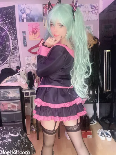 Kitsukanna - Sweet Devil Miku nude cosplay leaked 337168