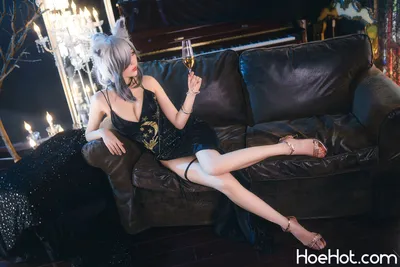 周叽是可爱兔兔 Vol.007 一周年礼服 nude cosplay leaked 627436