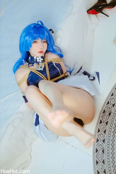 是三不是世w - Helena nude cosplay leaked 286376